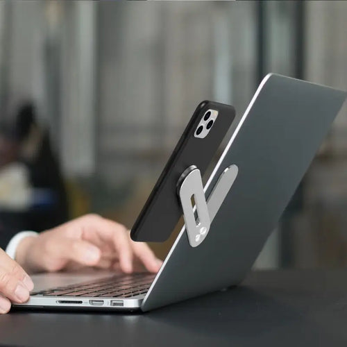 Magnetisk mobilhållare för dator